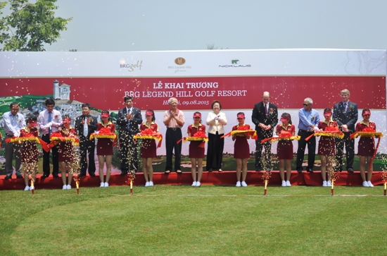 Khai trương sân golf đẳng cấp BRG Legend Hill Golf Resor ảnh 1
